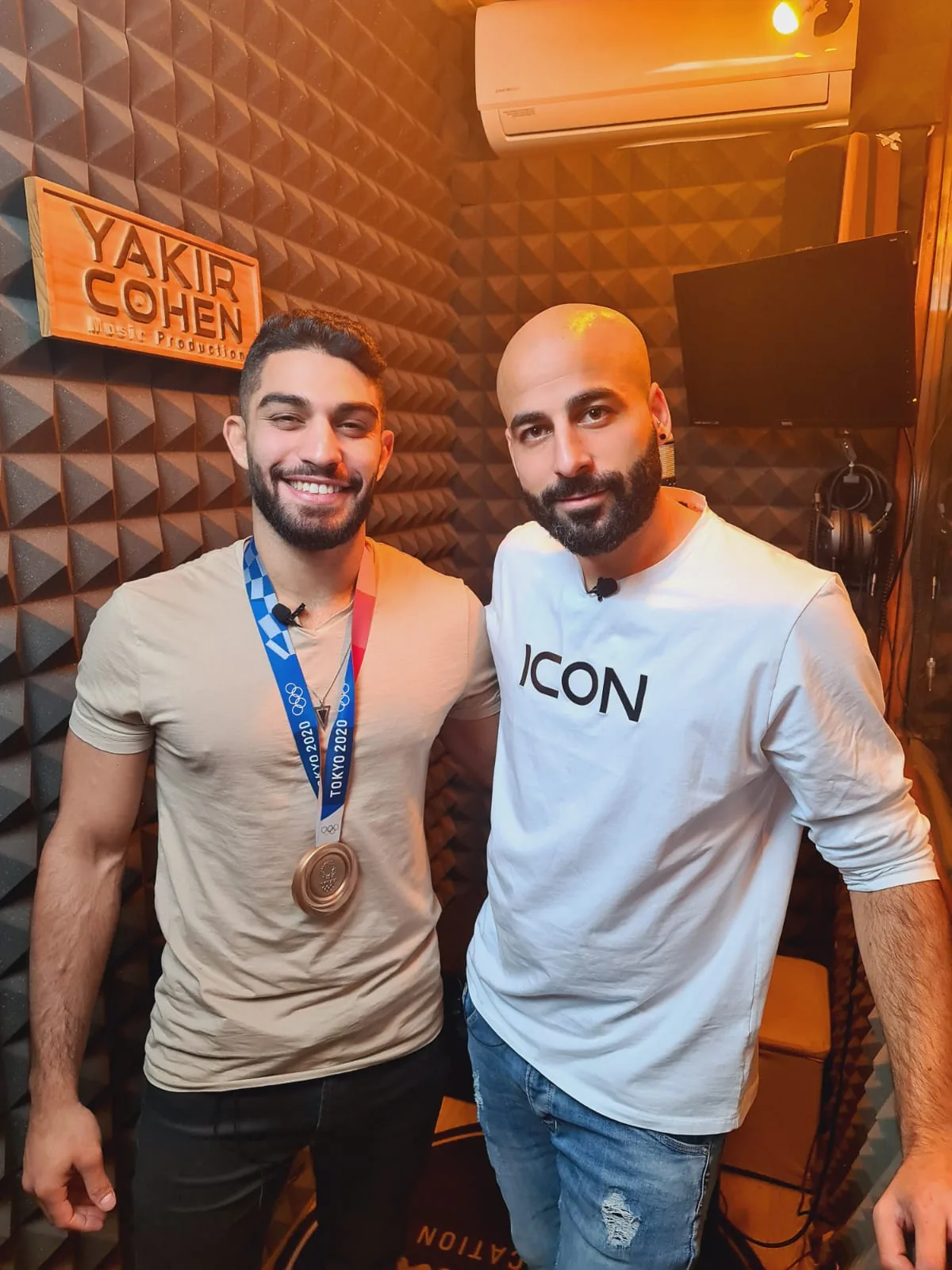 ראיון פודקאסט עם ספורטאי באולפן